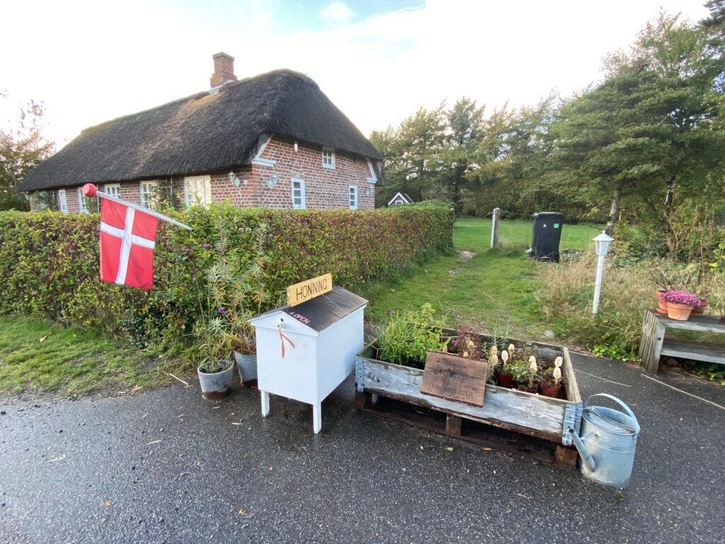 A market place at a farm in Denmark. Nordplus project: Short Food Supply schemes. Photo: Viva Sol 